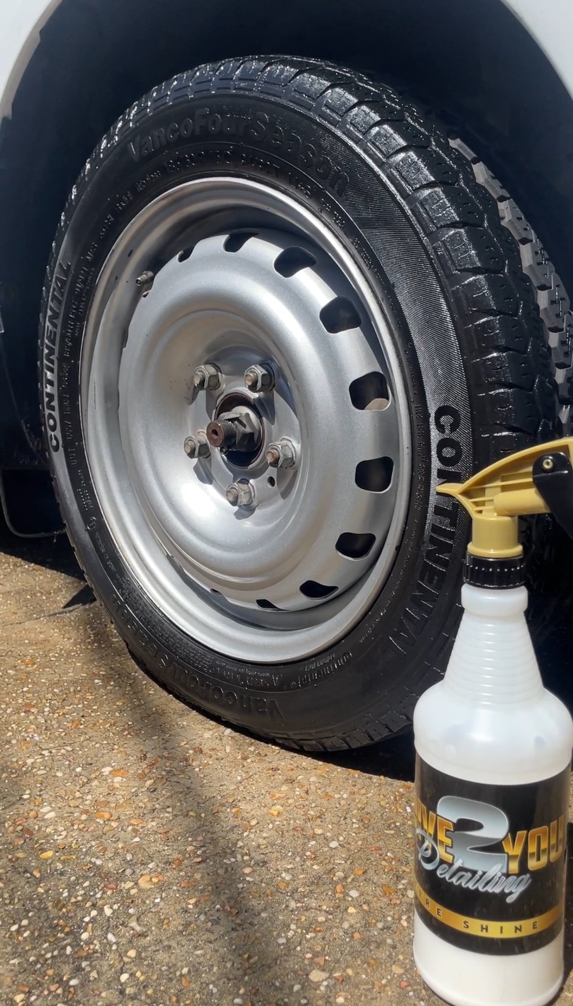 D2Y Tire Shine